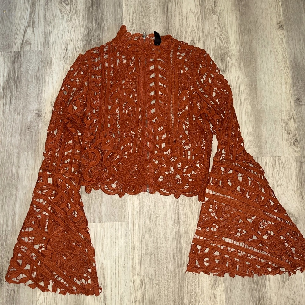 Windsor top, color: burnt orange also comes with same color bralette underneath